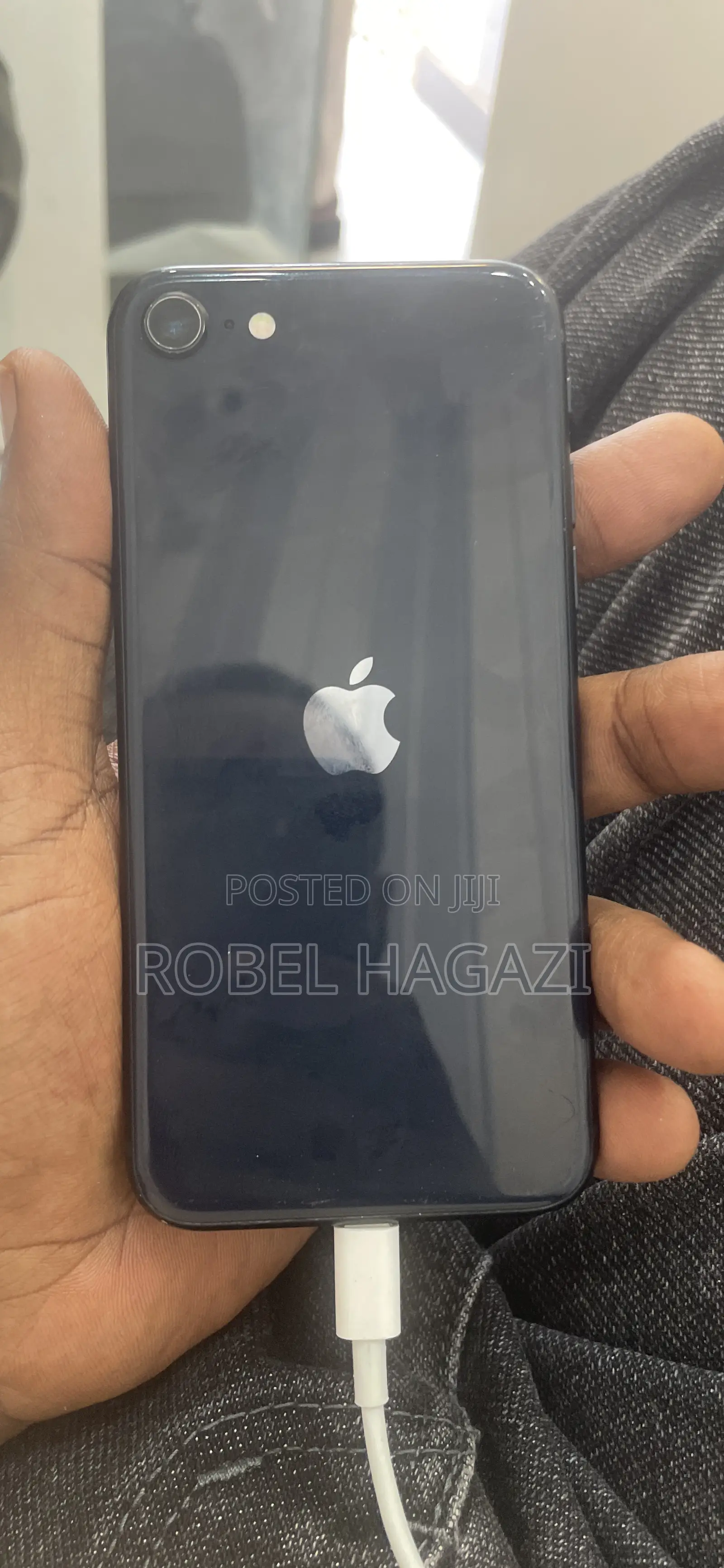 Apple iPhone SE 64 GB Black