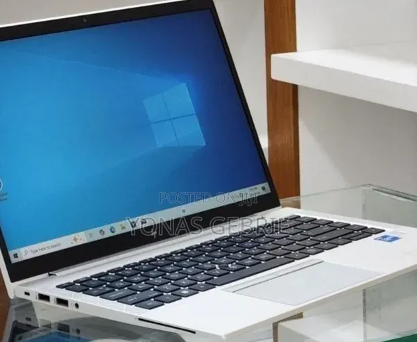 New Laptop HP EliteBook 840 8GB Intel Core i5 SSD 512GB
