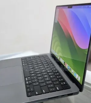 New Laptop Apple MacBook Pro 2021 M1 16GB Apple M1 Pro SSD 512GB