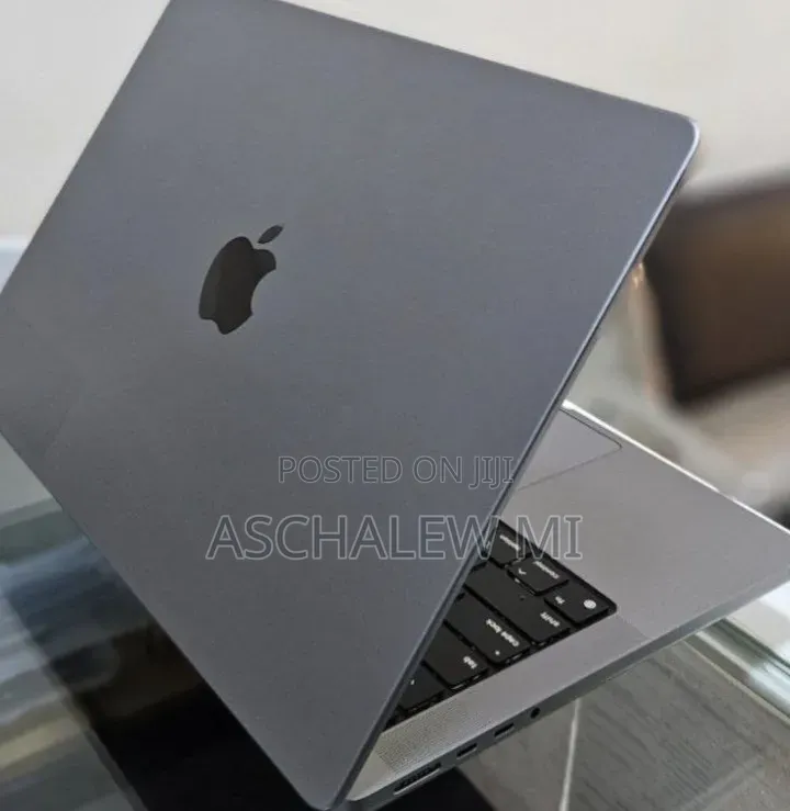 New Laptop Apple MacBook Pro 2021 M1 16GB Apple M1 Pro SSD 512GB