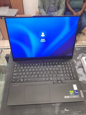 New Laptop Lenovo Legion Pro 7 32GB Intel Core i9 SSD 2T