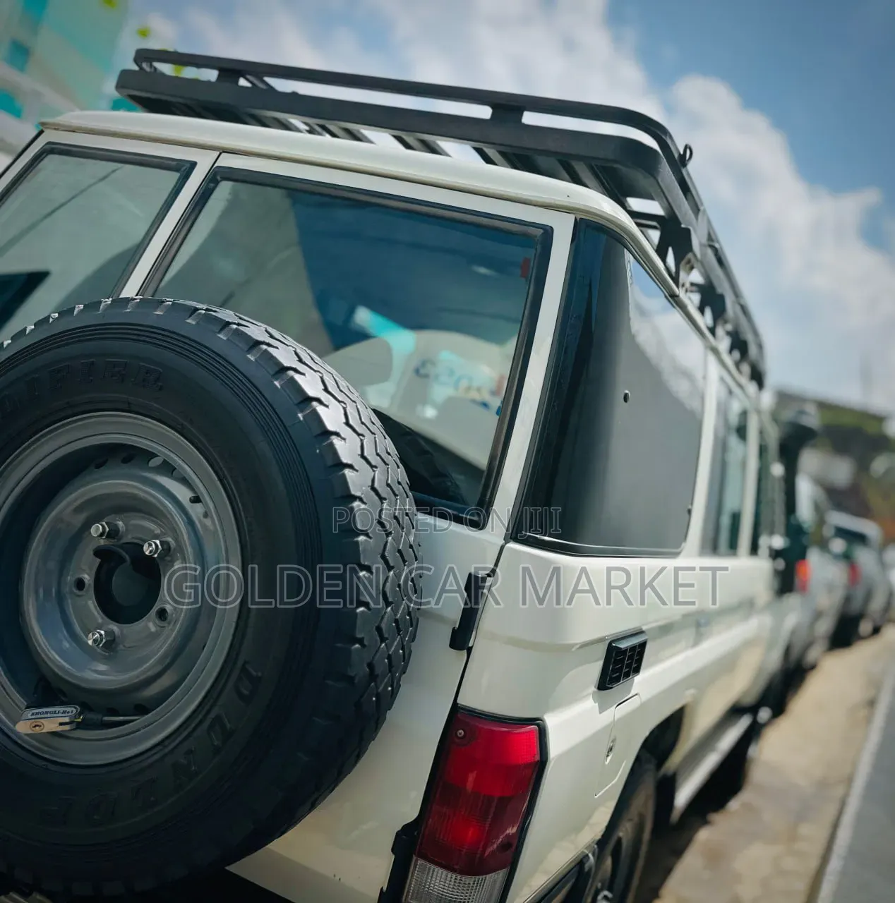 Toyota Land Cruiser 2018 White