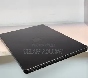 New Laptop Apple MacBook Pro 2025 M5 16GB Apple M5 Max SSD 1T