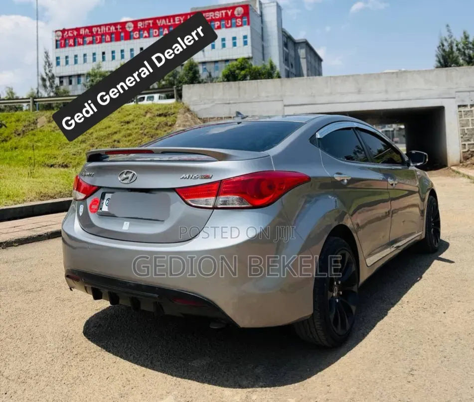Hyundai Avante 2013 Gray