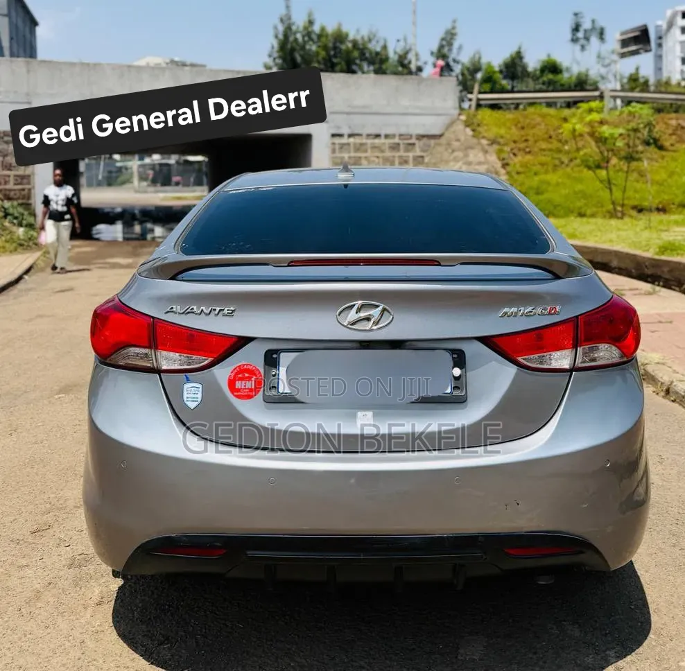 Hyundai Avante 2013 Gray