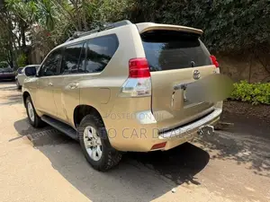 Toyota Land Cruiser Prado 2011 Gold