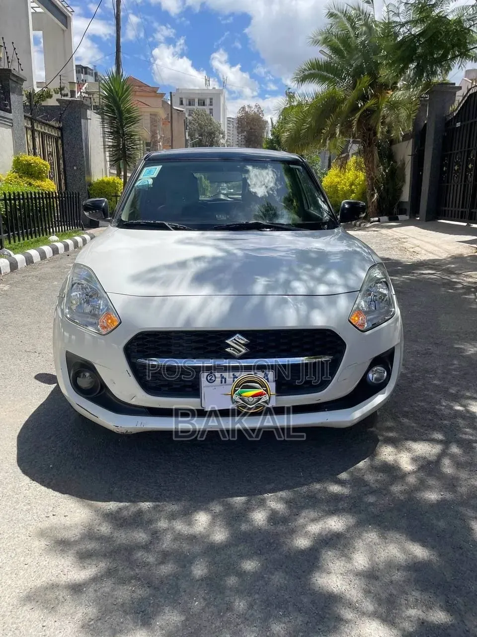 Suzuki Swift 2022 White