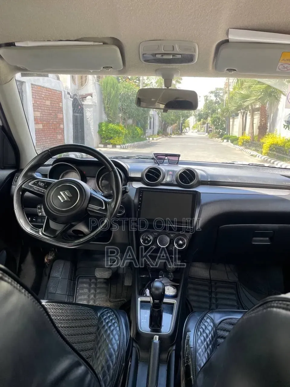 Suzuki Swift 2022 White