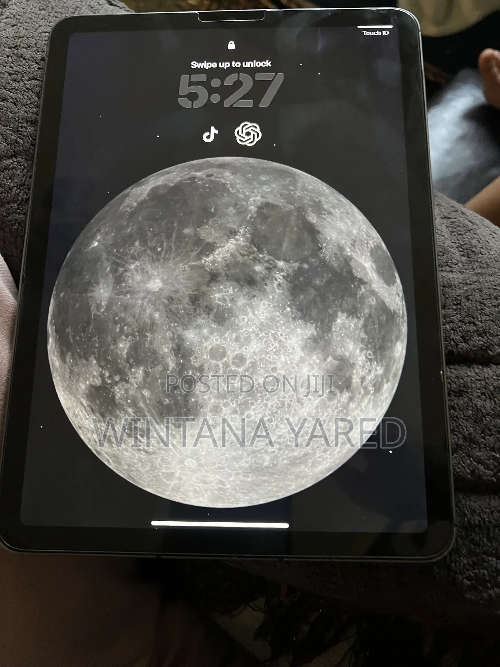 Apple iPad Air 128 GB Gray