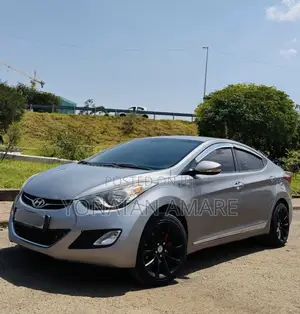 Hyundai Avante 2013 Gray