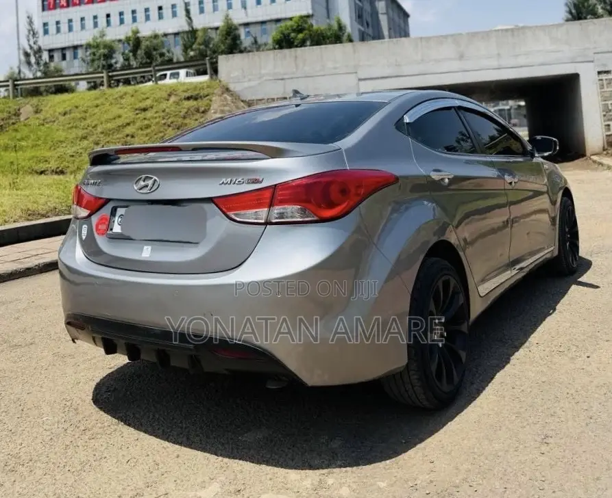 Hyundai Avante 2013 Gray
