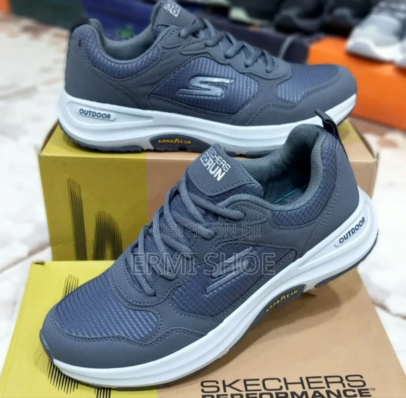 Sketchers Out Door