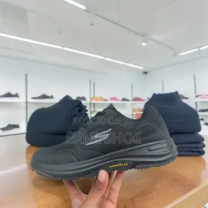 Sketchers Out Door