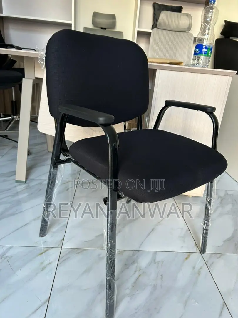 4-Leg Guest Chair