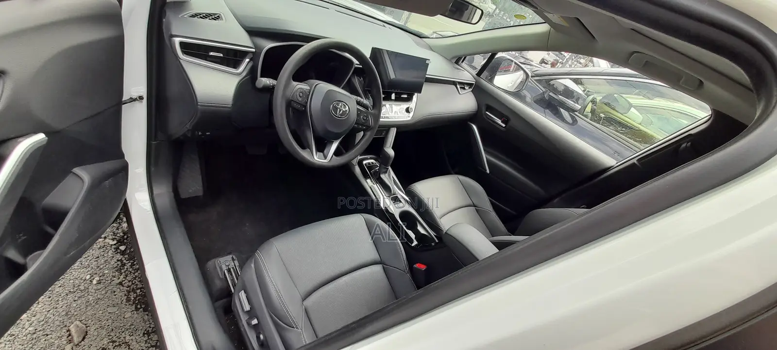 New Toyota Corolla Cross Hybrid 2024 White