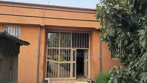5bdrm Villa in Holeta, West Shewa for sale
