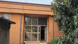 5bdrm Villa in Holeta, West Shewa for sale