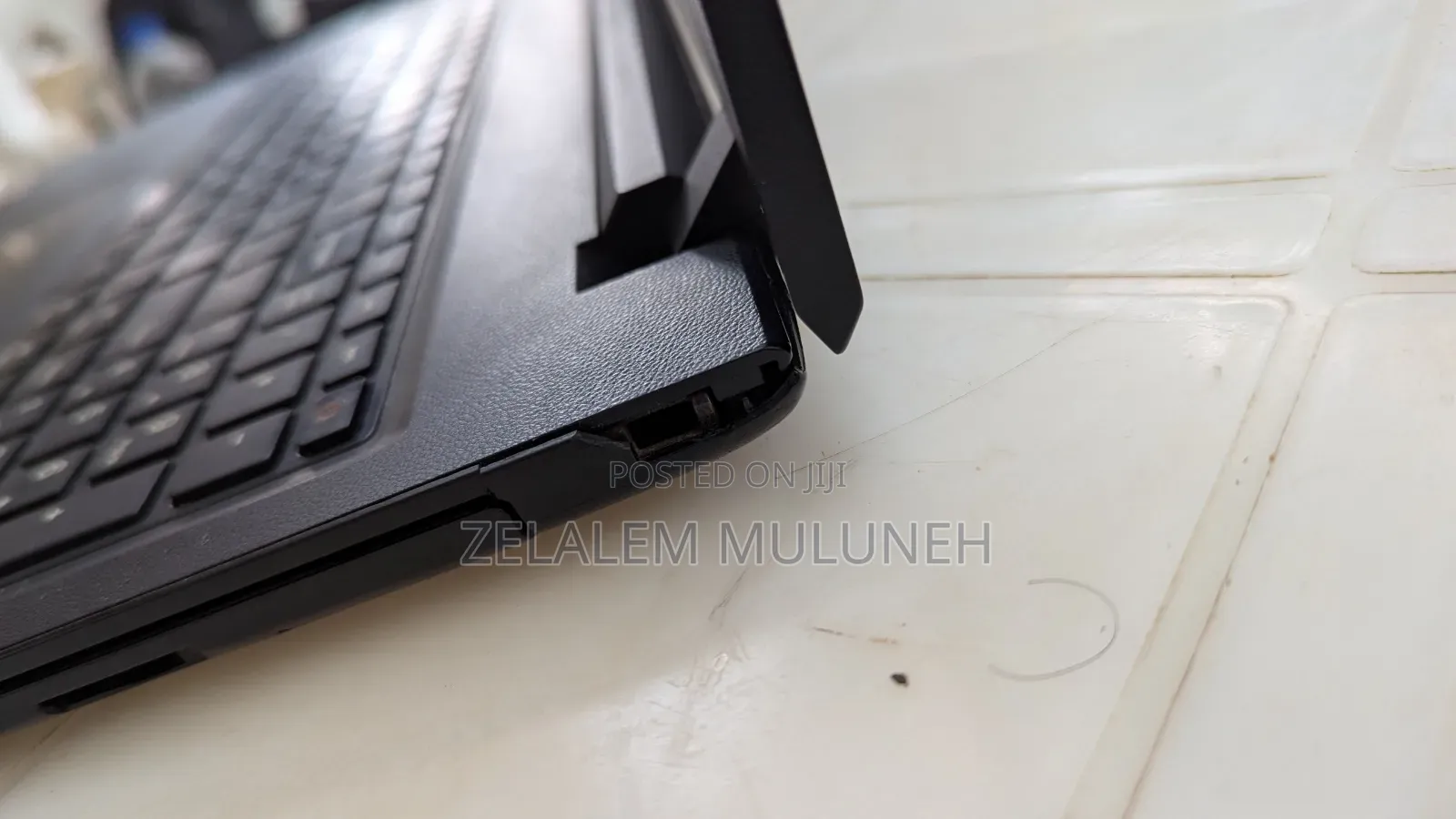 Laptop Lenovo IdeaPad 110S 4GB Intel Core i5 HDD 500GB