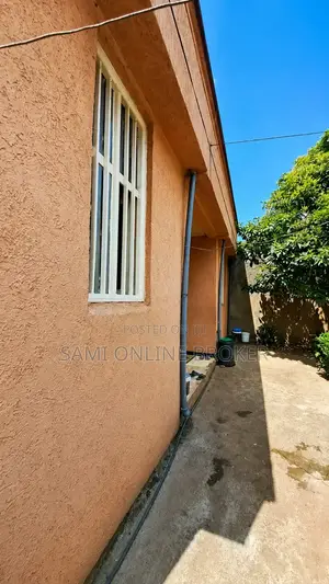 5bdrm Villa in Holeta, West Shewa for sale