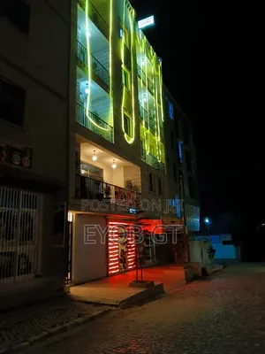 Platinum Hotel