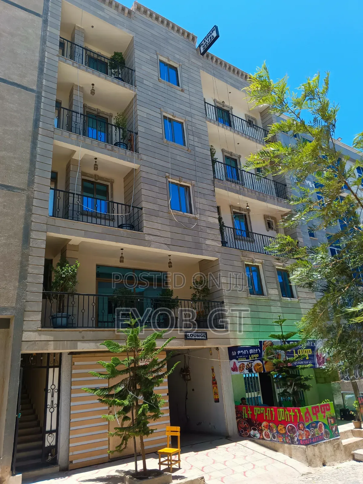 Platinum Hotel