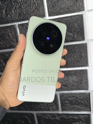 New Vivo X300 Ultra 512 GB White