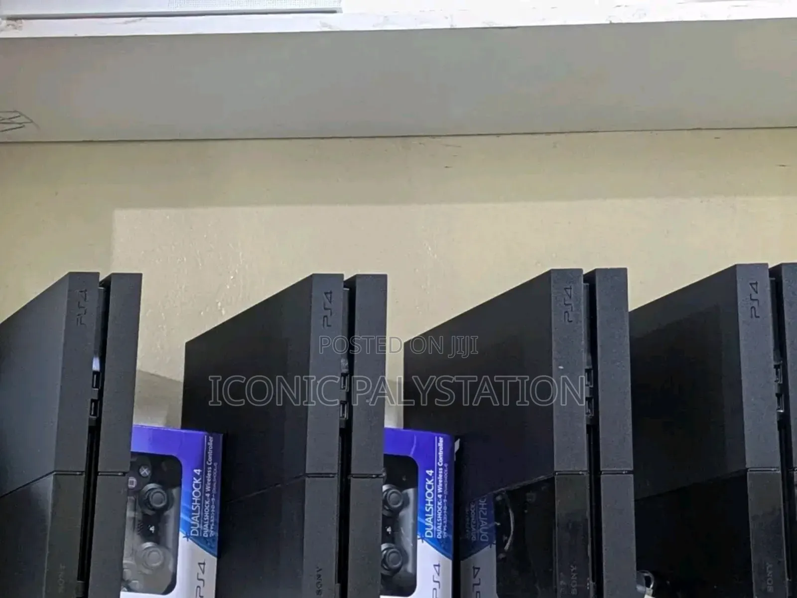 Iconic Ps4 Fat With One Year Warranty