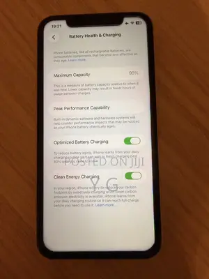 Apple iPhone 11 64 GB White