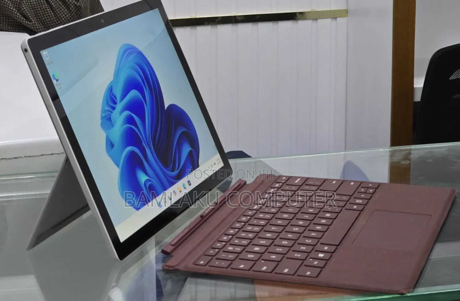 New Laptop Microsoft Surface Pro 6 8GB Intel Core i5 SSD 128GB