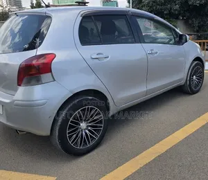 Toyota Yaris 2010