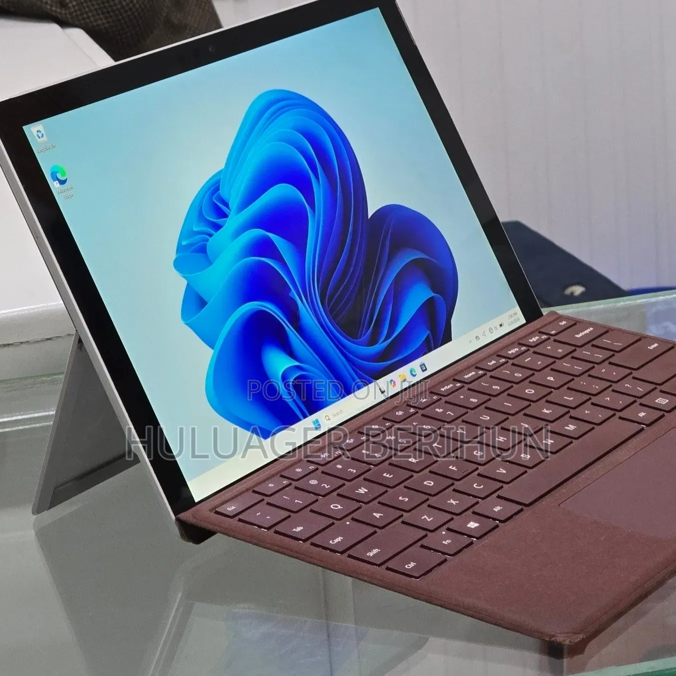 New Laptop Microsoft Surface Pro 6 8GB Intel Core i5 SSD 128GB