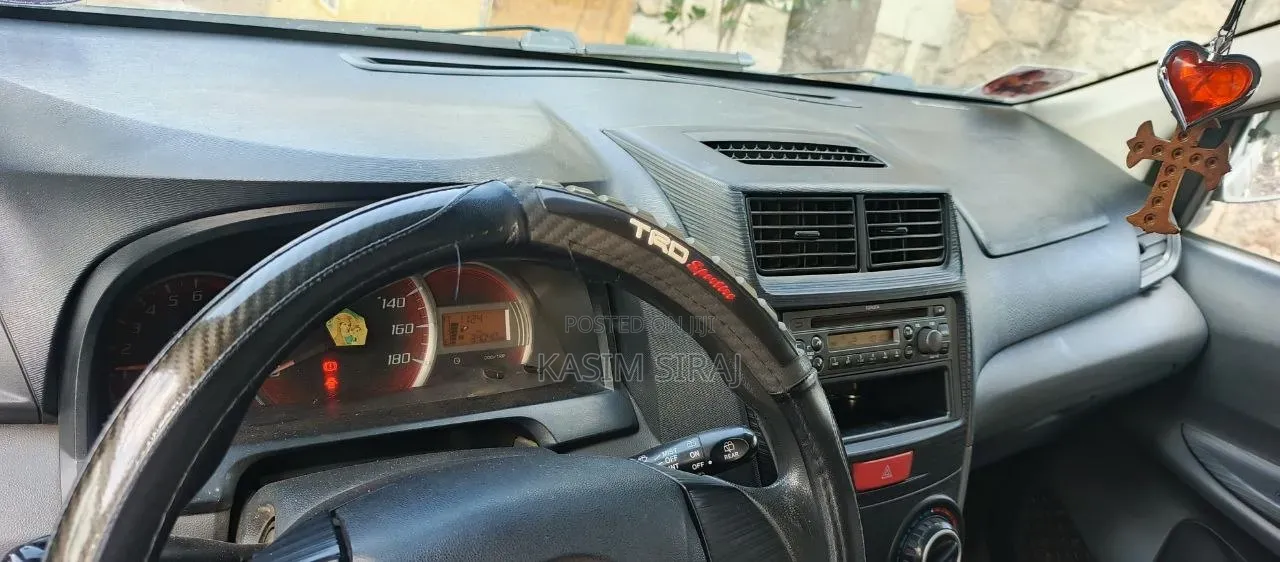 Toyota Avanza 2012 Blue