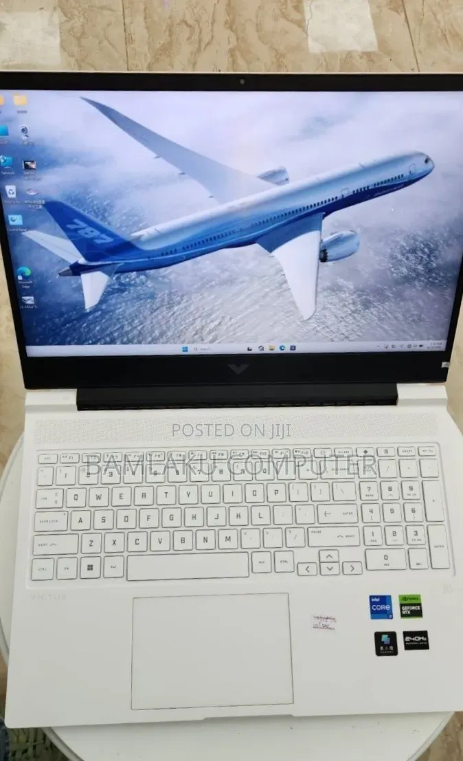 New Laptop HP Victus 16 16GB Intel Core i7 SSD 512GB
