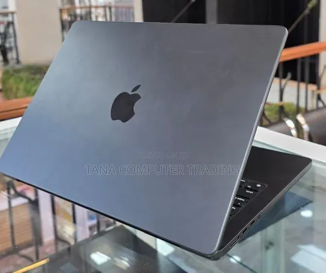 Laptop Apple MacBook Pro 2024 M4 24GB Apple M4 Pro SSD 1T