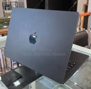 Laptop Apple MacBook Pro 2024 M4 24GB Apple M4 Pro SSD 1T