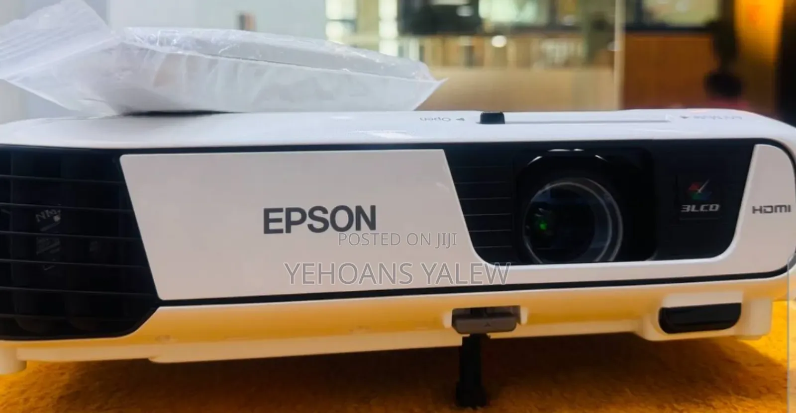 REpson Projector Model Name: Eb-X31 Hardware In