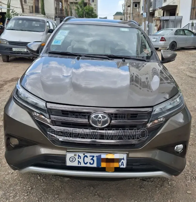 Toyota Rush 2022 Gray