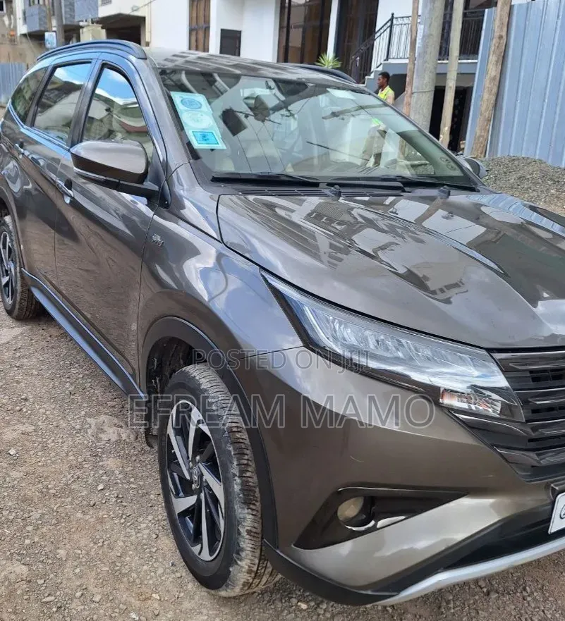 Toyota Rush 2022 Gray