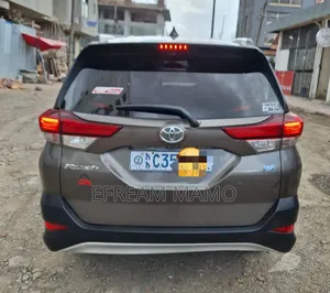 Toyota Rush 2022 Gray