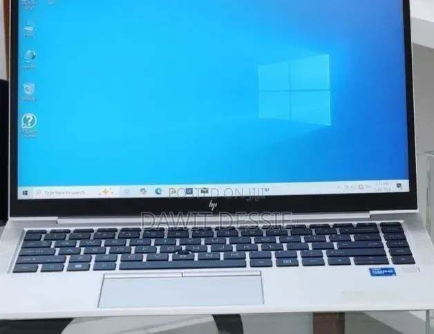New Laptop HP EliteBook 840 G8 8GB Intel Core i5 SSD 512GB
