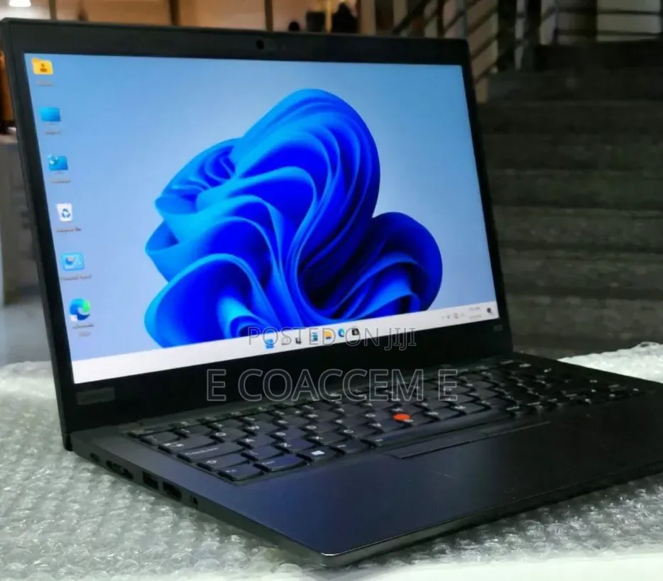 New Laptop Lenovo ThinkPad x13 Yoga 16GB Intel Core i7 SSD 512GB
