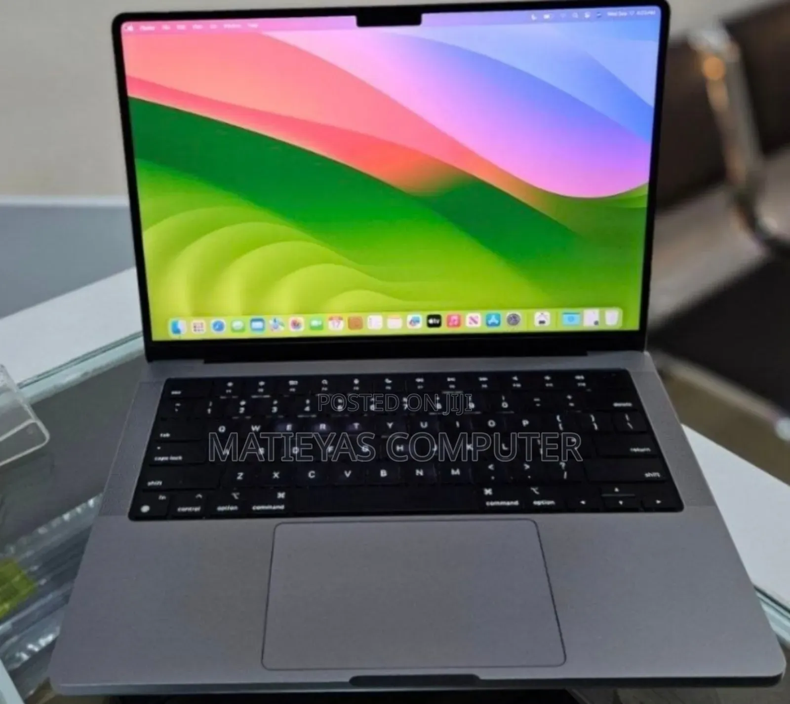 New Laptop Apple MacBook Pro 2021 M1 16GB Apple M1 Pro HDD+SSD 512GB