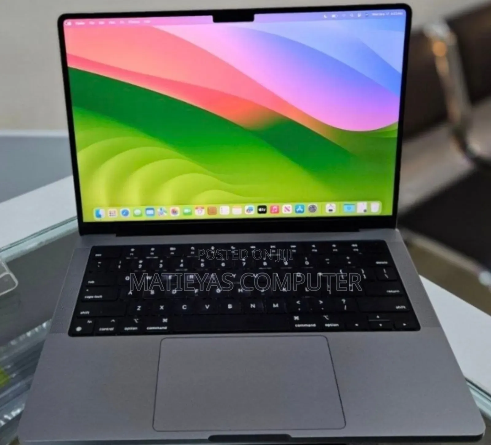New Laptop Apple MacBook Pro 2021 M1 16GB Apple M1 Pro HDD+SSD 512GB