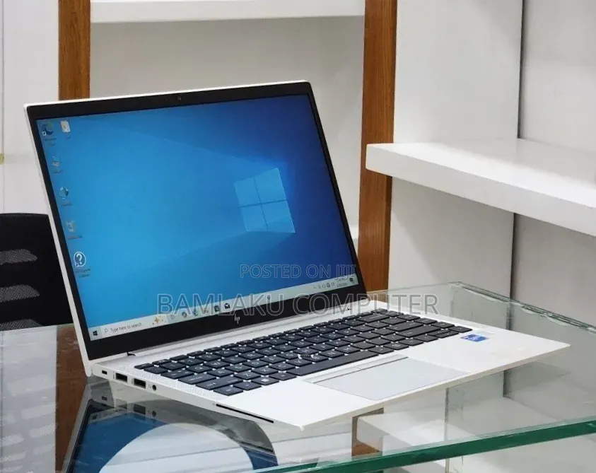 New Laptop HP EliteBook 840 G8 8GB Intel Core i5 SSD 512GB