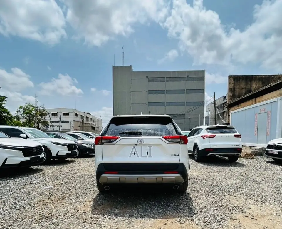 New Toyota RAV4 2024 White