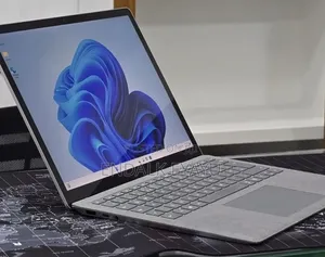 New Laptop Microsoft Surface Laptop 4 16GB Intel Core i5 SSD 512GB