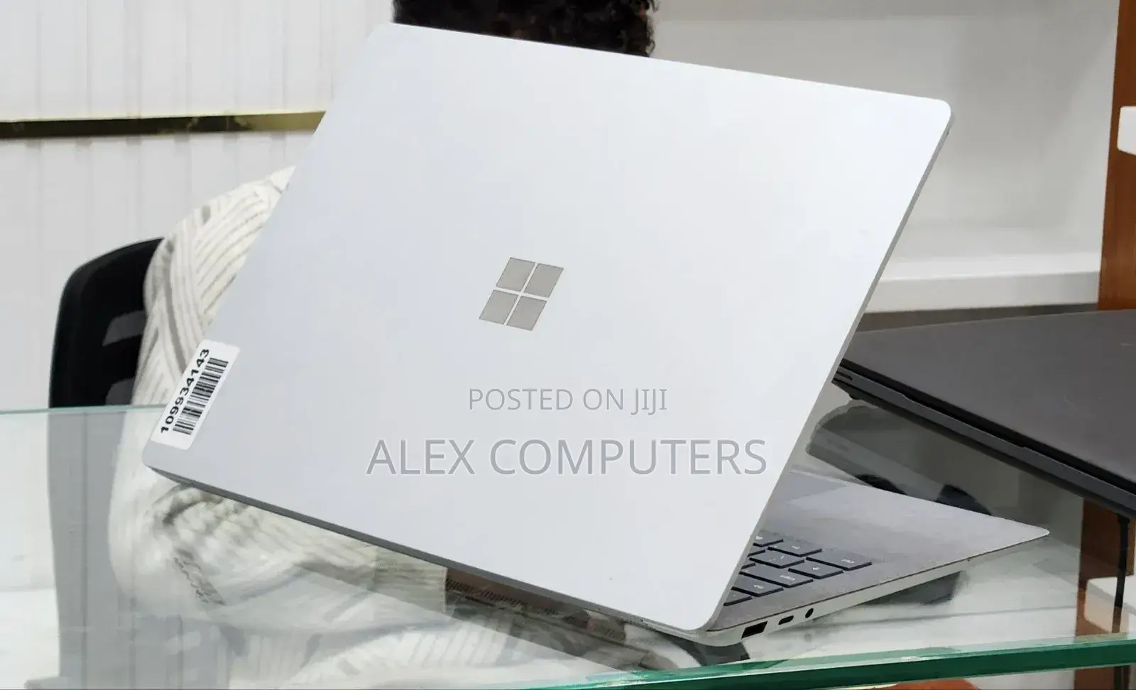 New Laptop Microsoft Surface 16GB Intel Core i7 SSD 256GB