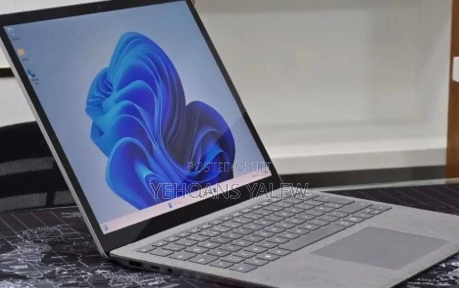 New Laptop Microsoft Surface Laptop 4 16GB Intel Core i5 SSD 512GB