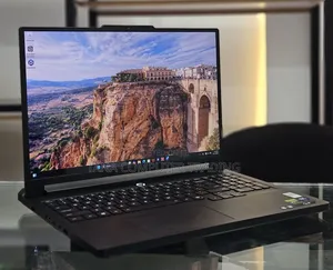 New Laptop Lenovo Legion Pro 7 32GB Intel Core Ultra 9 SSD 1T