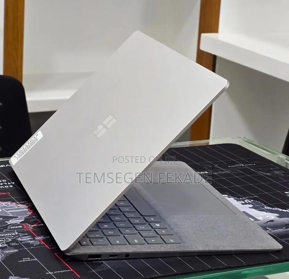 New Laptop Microsoft Surface Laptop 4 16GB Intel Core i5 SSD 512GB